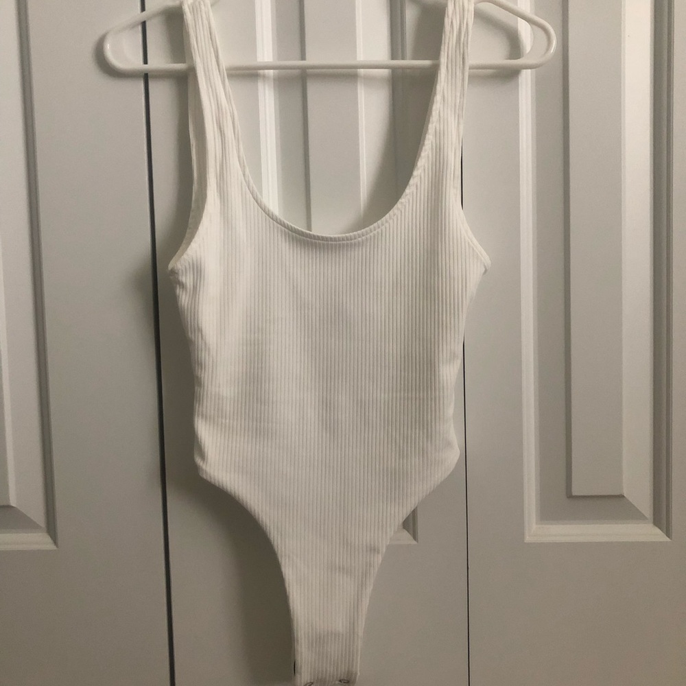 White Ribbed Bodysuit NWOT - Picture 2 of 9